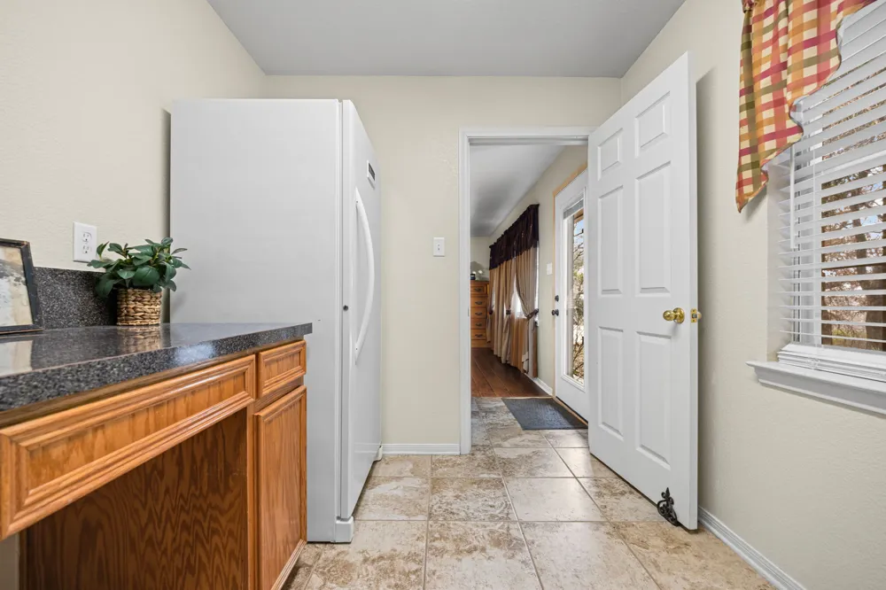 207 County Road 4492 Kempner, TX 76539