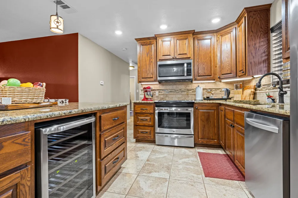 207 County Road 4492 Kempner, TX 76539