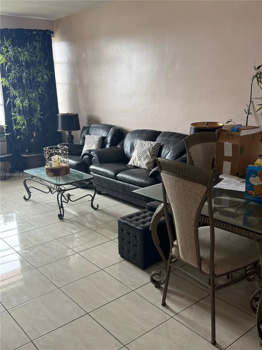 18555 NE 14th Ave #715