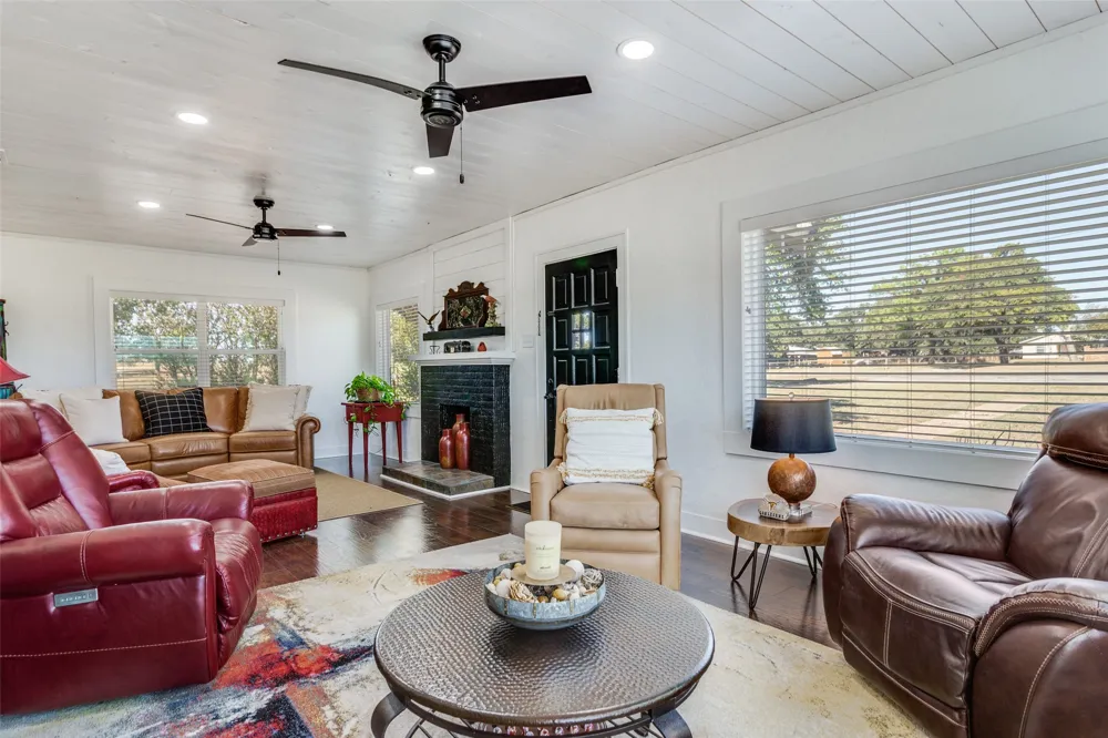 2025 Highway 112 Eastland, TX 76448