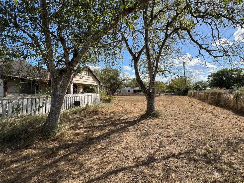 113 4th Street Mathis, TX 78368