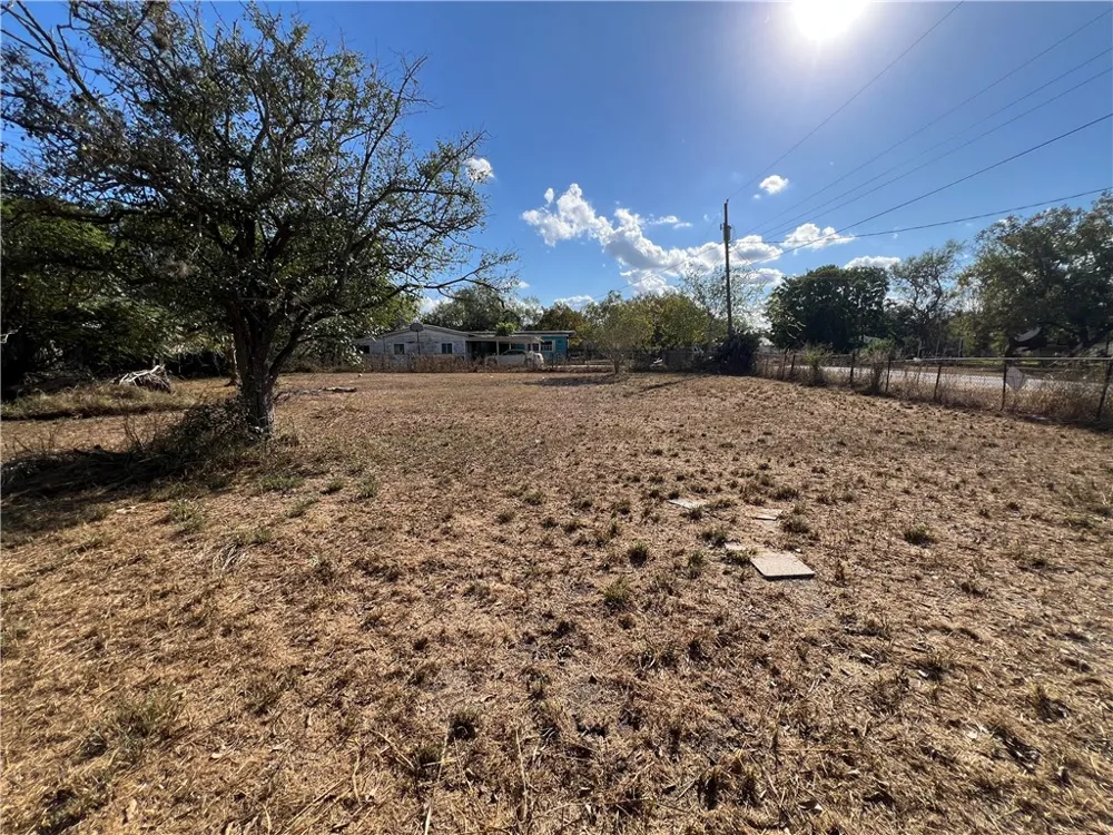 113 4th Street Mathis, TX 78368