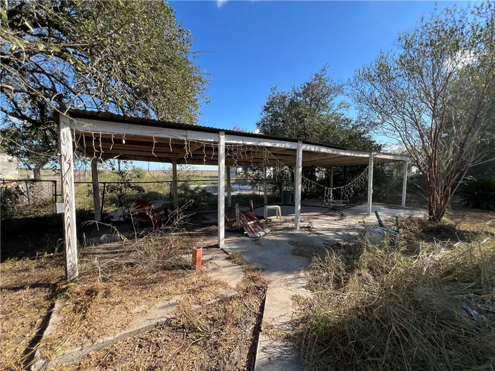 113 4th Street Mathis, TX 78368