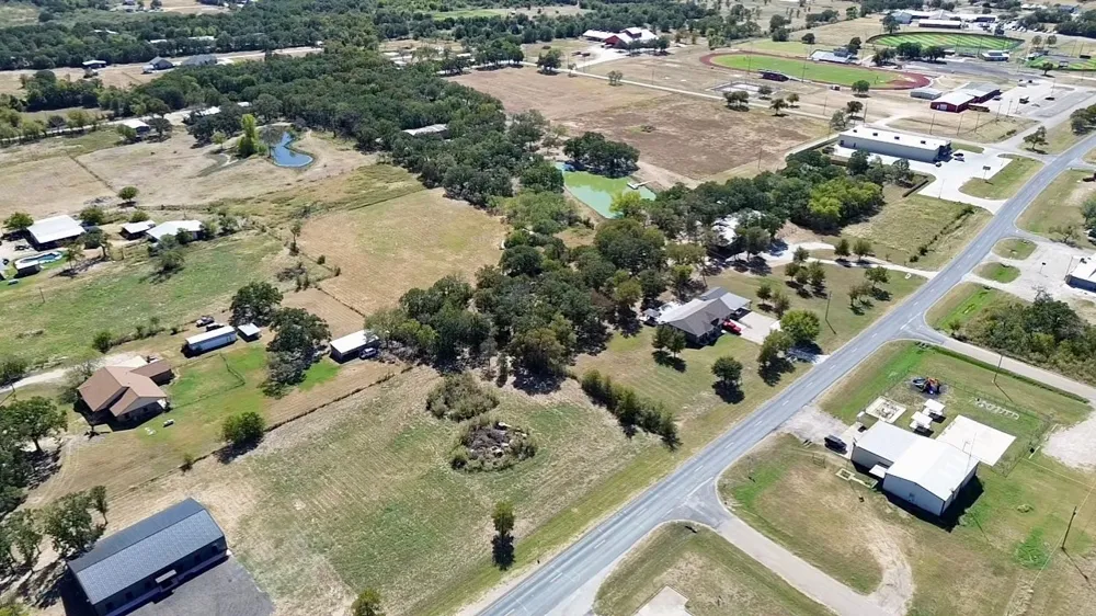 E Old Axtell Road Axtell, TX 76624