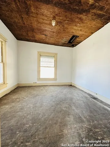 4104 S PRESA ST San Antonio, TX 78223