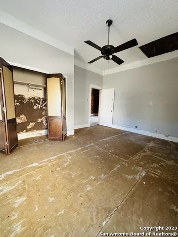 4104 S PRESA ST San Antonio, TX 78223