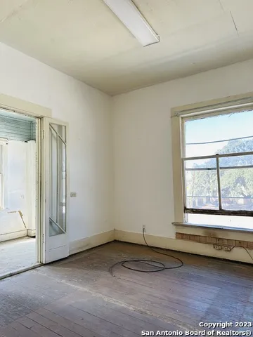 4104 S PRESA ST San Antonio, TX 78223