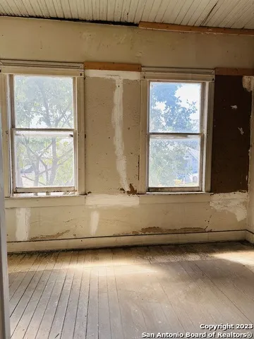 4104 S PRESA ST San Antonio, TX 78223