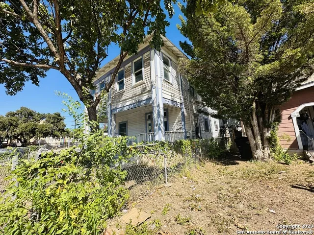 4104 S PRESA ST San Antonio, TX 78223