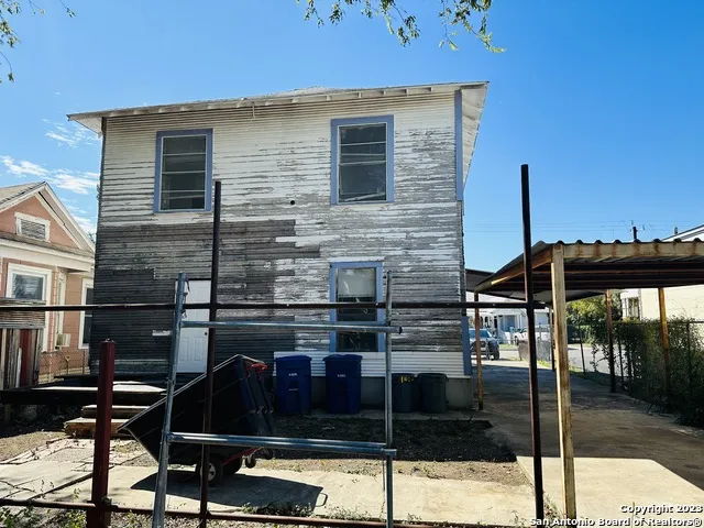 4104 S PRESA ST San Antonio, TX 78223