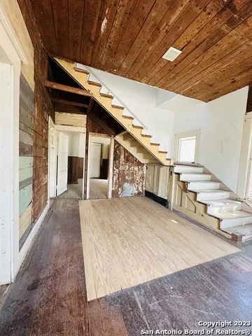 4104 S PRESA ST San Antonio, TX 78223