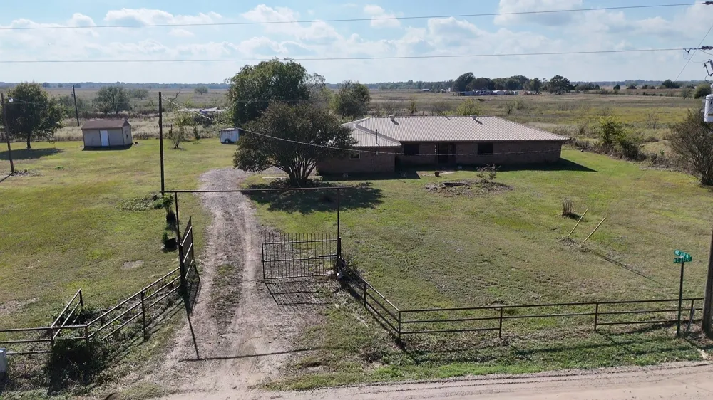 1393 NE County Road 2120 Road NE Powell, TX 75153