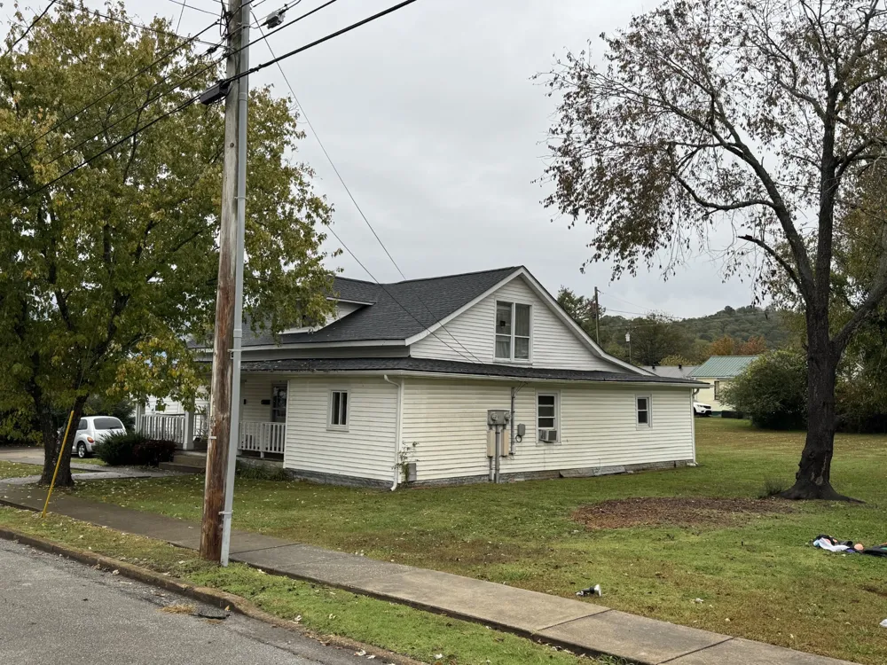 303 Jefferson Ave E Carthage, TN 37030