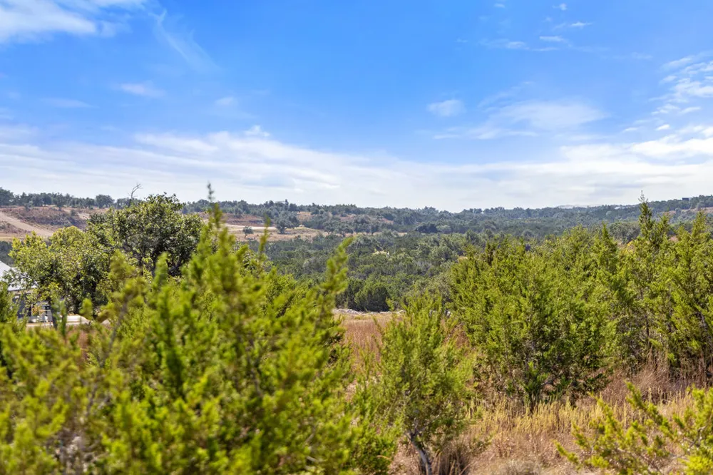2058 Legacy Hills Drive Johnson City, TX 78636