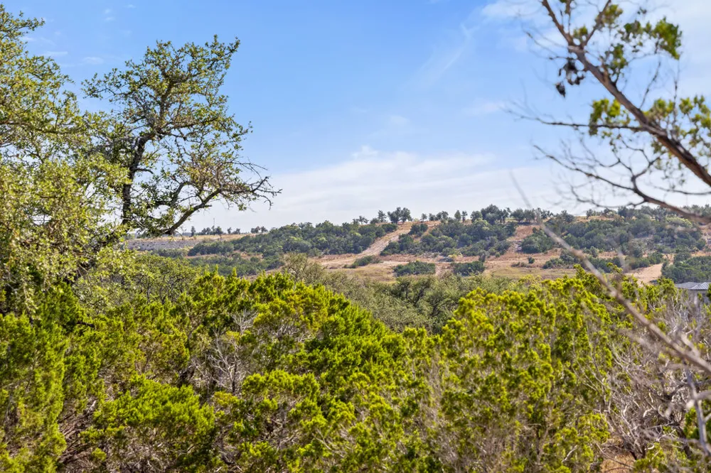 2058 Legacy Hills Drive Johnson City, TX 78636