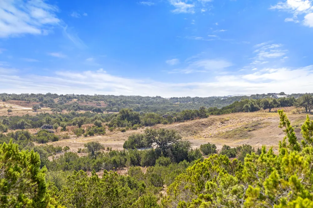 2058 Legacy Hills Drive Johnson City, TX 78636