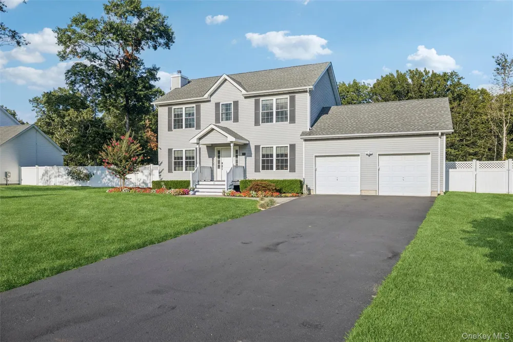16 Mastro Court Baiting Hollow, NY 11933
