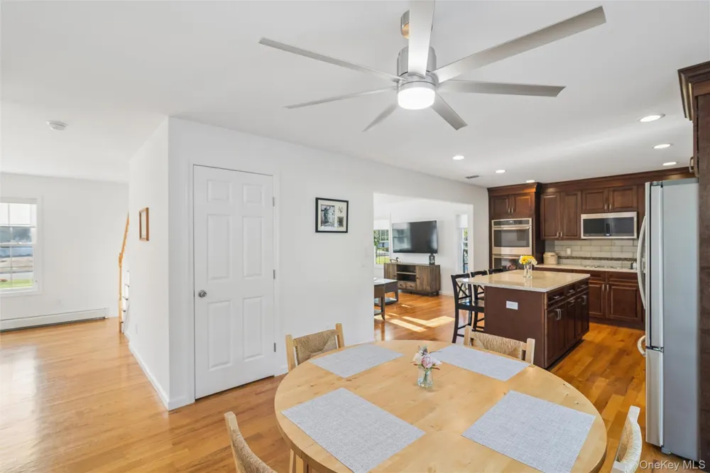 16 Mastro Court Baiting Hollow, NY 11933