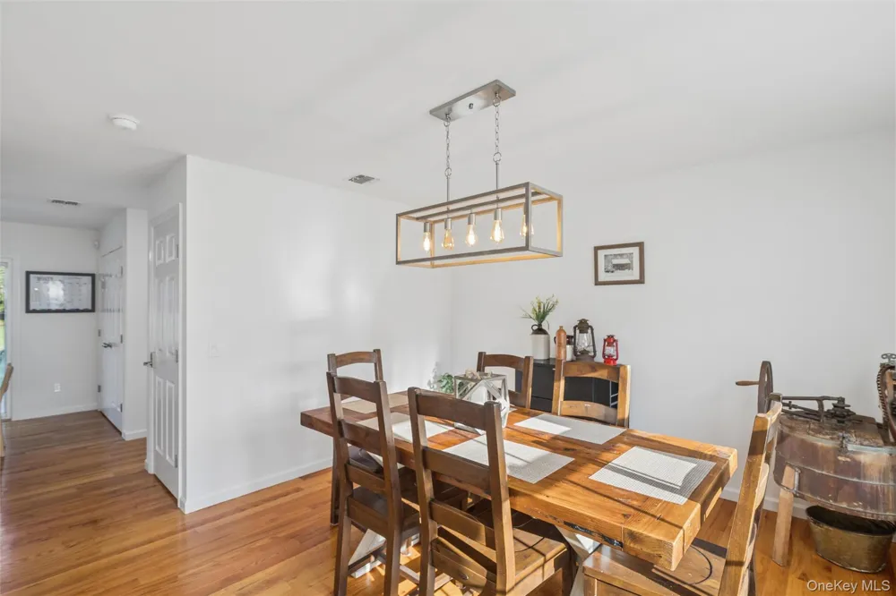 16 Mastro Court Baiting Hollow, NY 11933