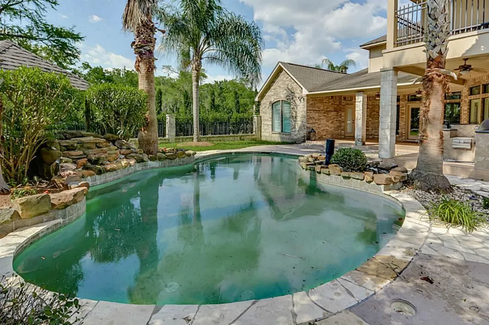 58 Lake Road Lake Jackson, TX 77566