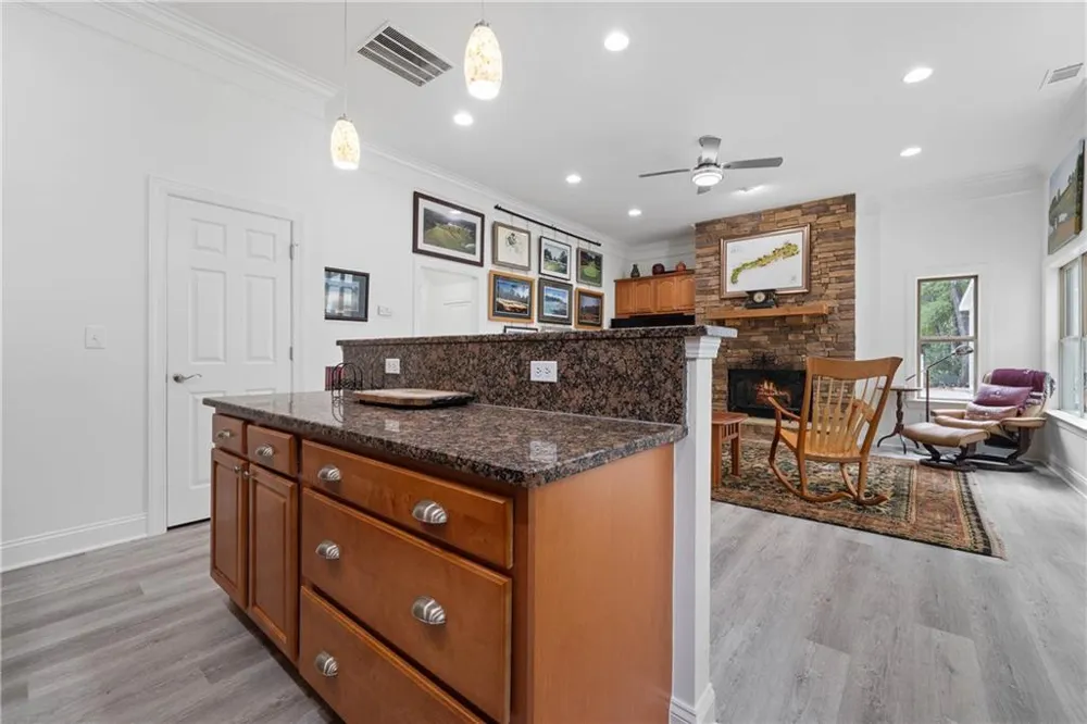 158 PARKSIDE LANE Eatonton, GA 31024