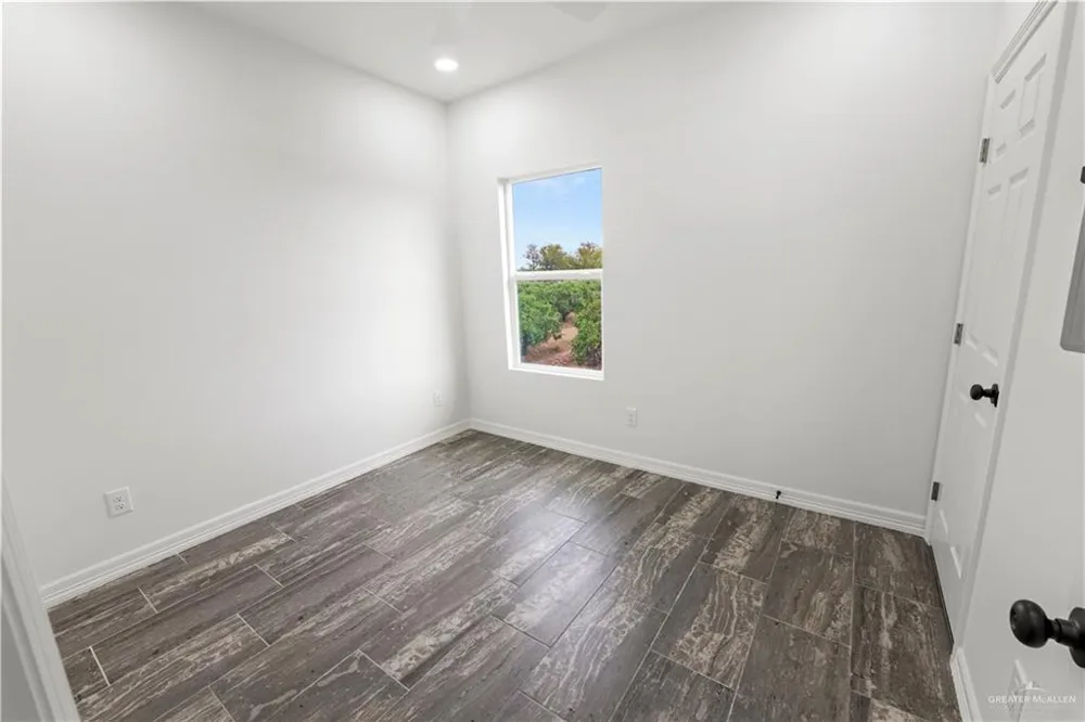 1409 E Karen Drive #A Alton, TX 78573