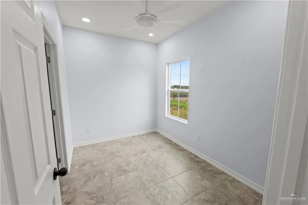 1404 E Karen Drive #A Alton, TX 78573