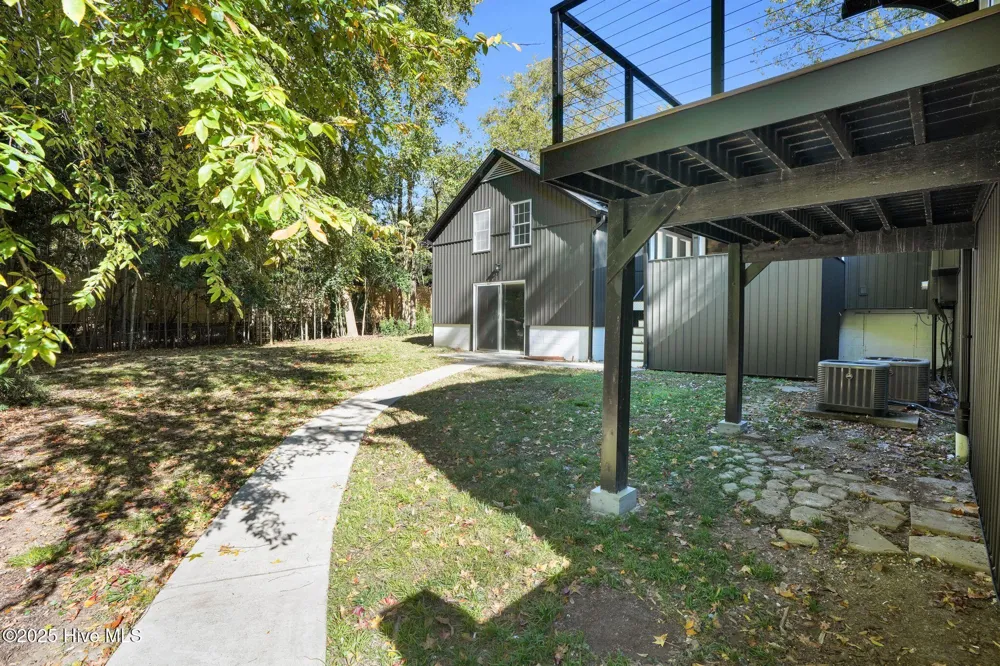 3301 Archdale Drive Charlotte, NC 28210