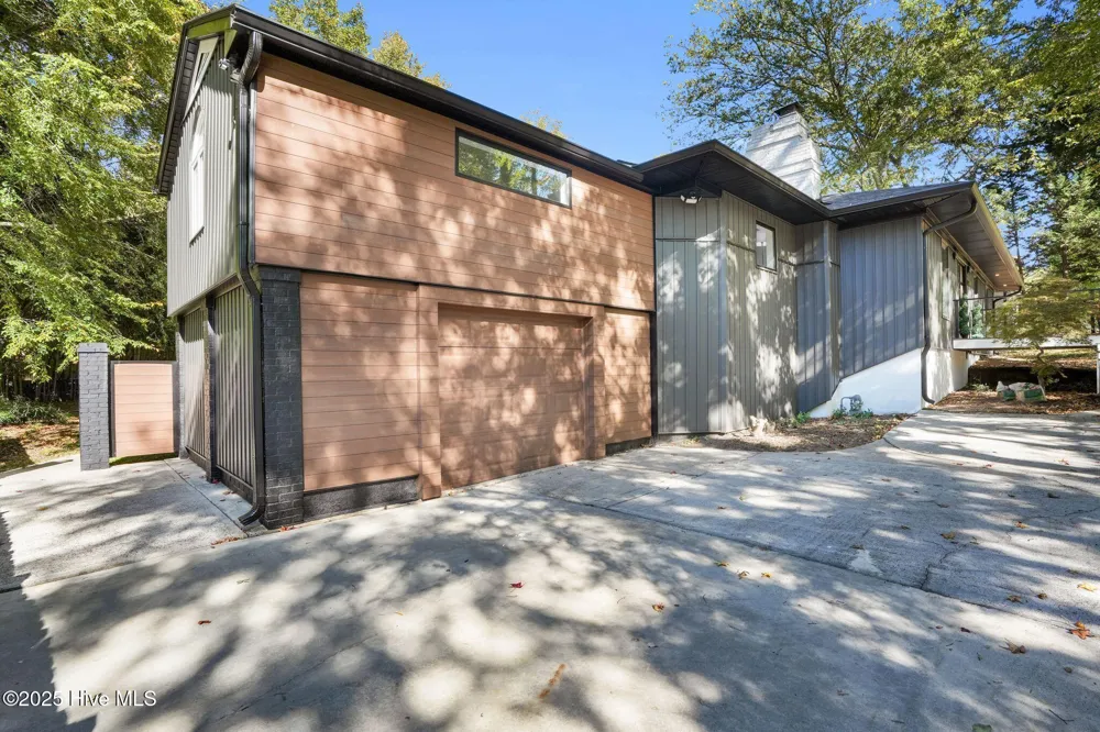3301 Archdale Drive Charlotte, NC 28210