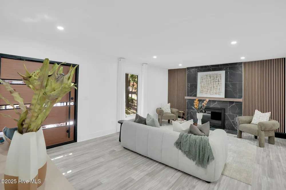 3301 Archdale Drive Charlotte, NC 28210