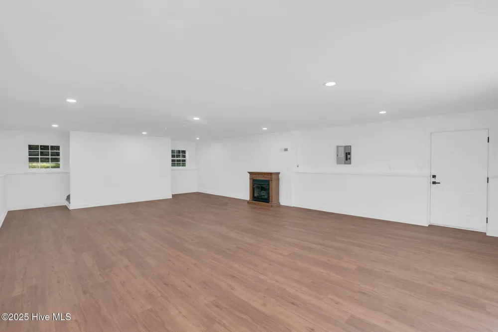 3301 Archdale Drive Charlotte, NC 28210