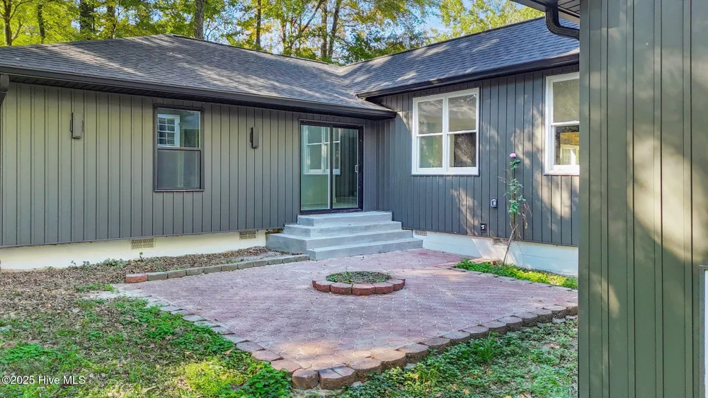 3301 Archdale Drive Charlotte, NC 28210