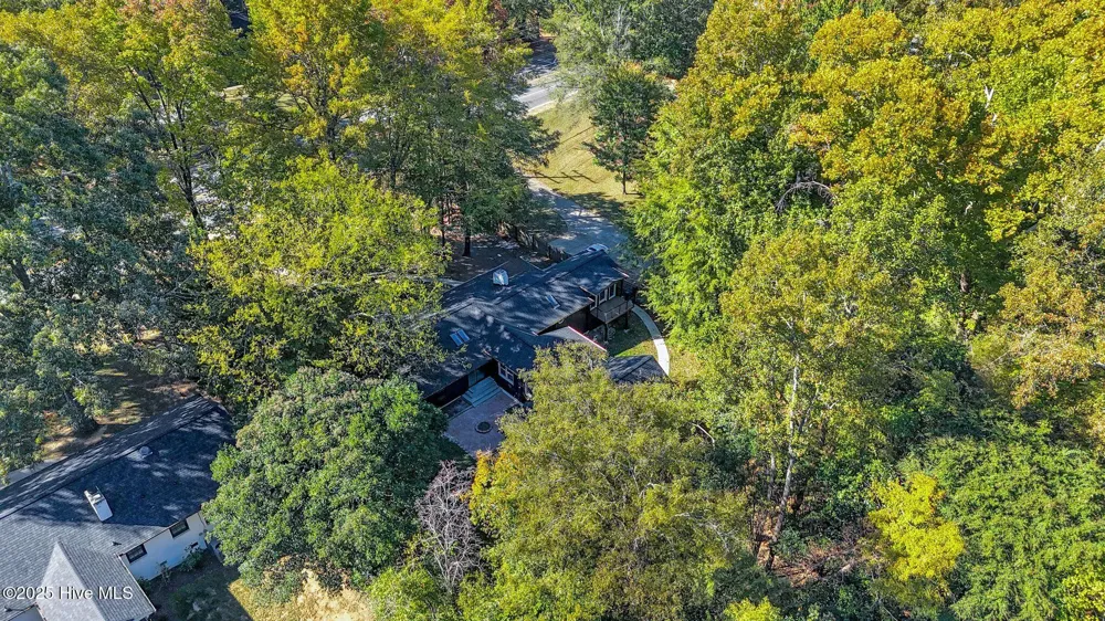 3301 Archdale Drive Charlotte, NC 28210