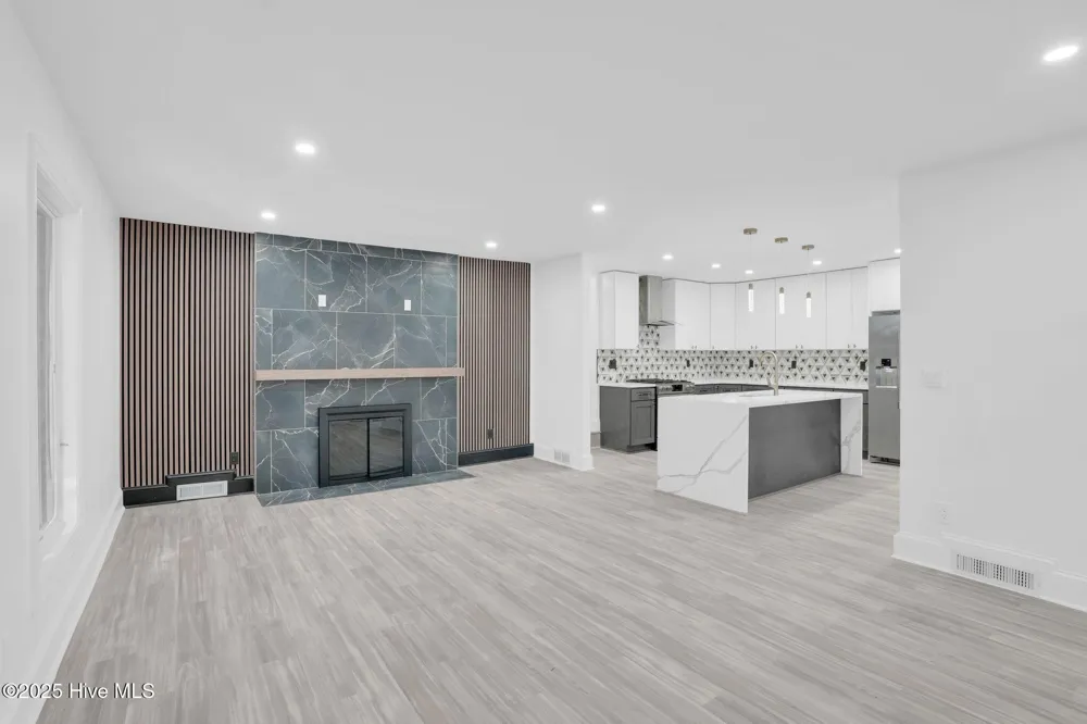 3301 Archdale Drive Charlotte, NC 28210