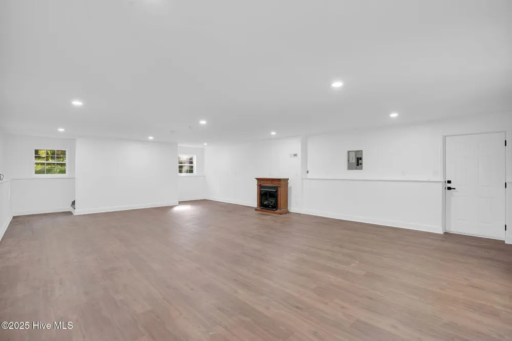 3301 Archdale Drive Charlotte, NC 28210