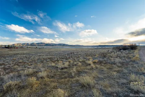 Tiara Road