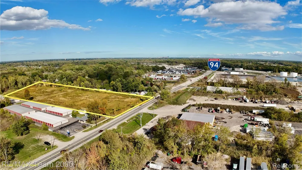28176 Ecorse Road Romulus City, MI 48174