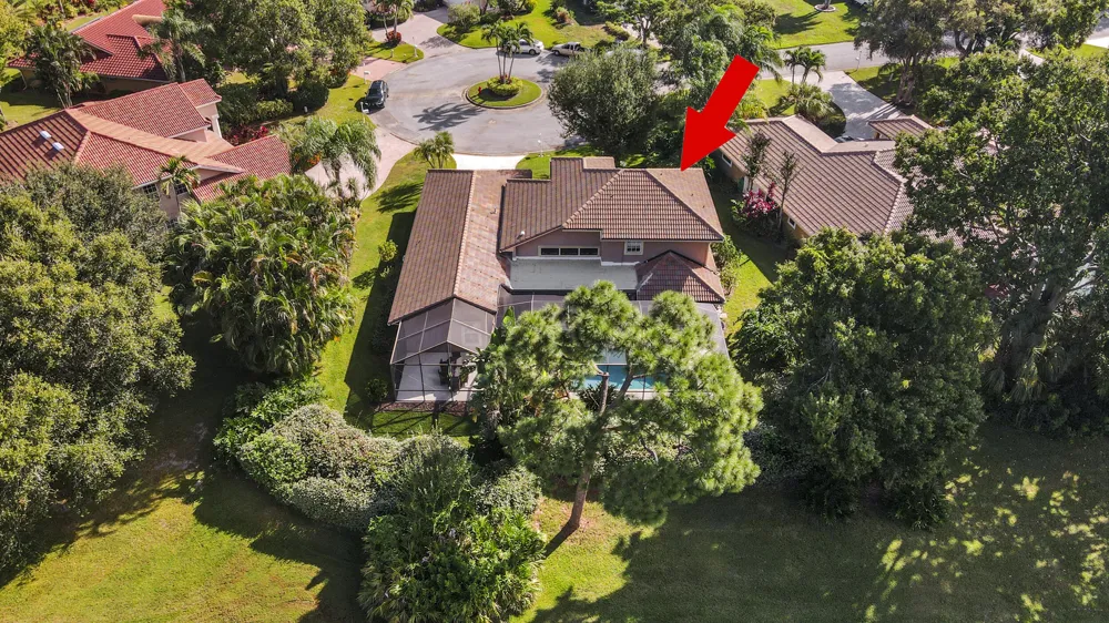 1402 SW Bent Pine Cove