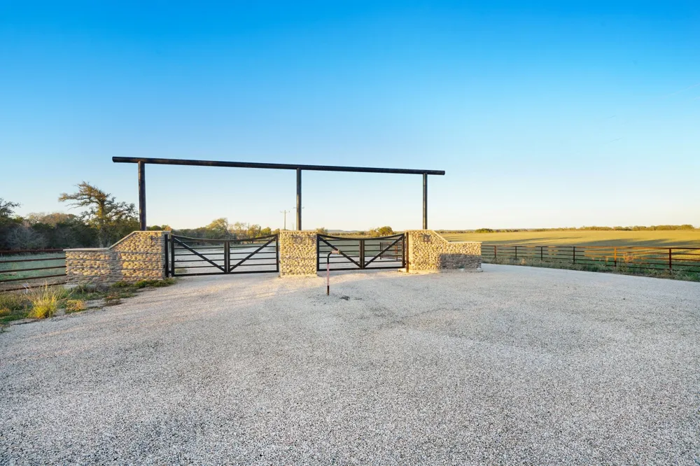 3061 Canyon Ranch Road Palo Pinto, TX 76484
