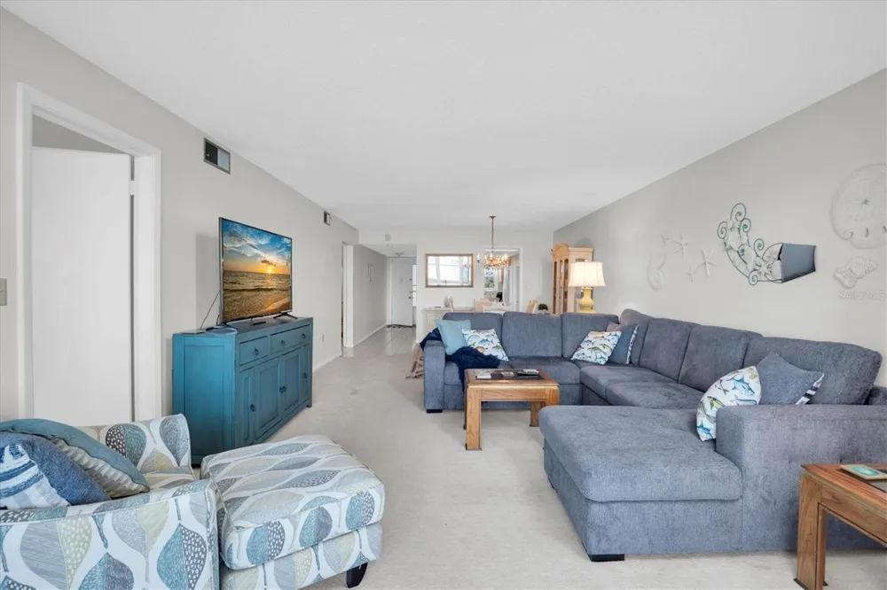 5575 GULF BOULEVARD #337 St Pete Beach, FL 33706