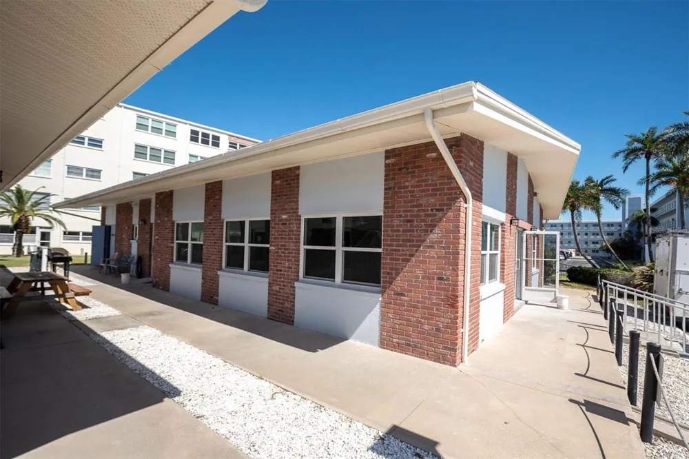 5575 GULF BOULEVARD #337 St Pete Beach, FL 33706