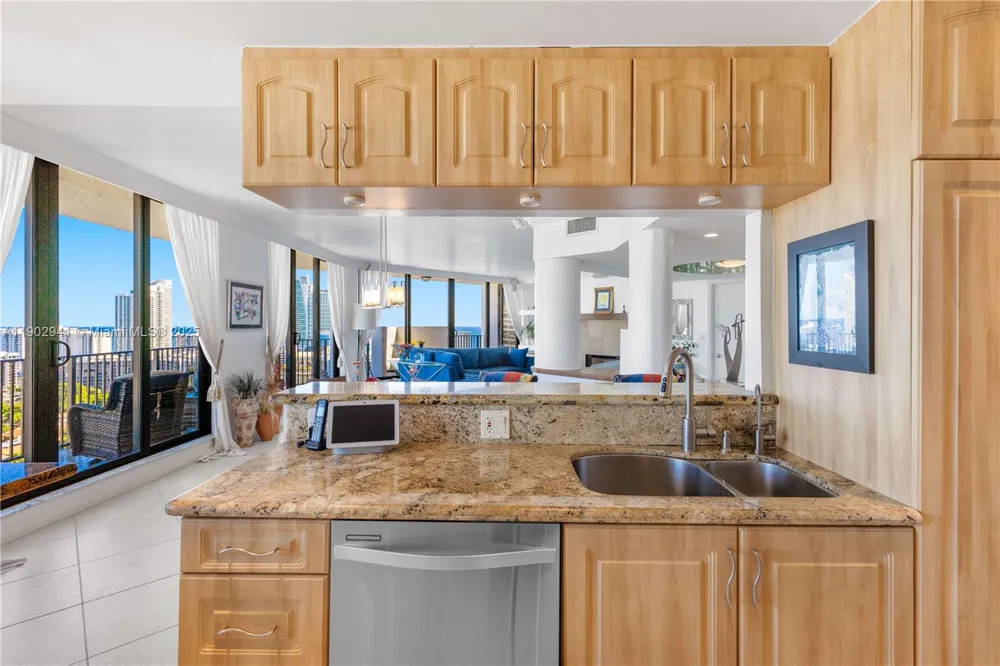 300 Three Islands Blvd #PH2A Hallandale Beach, FL 33009