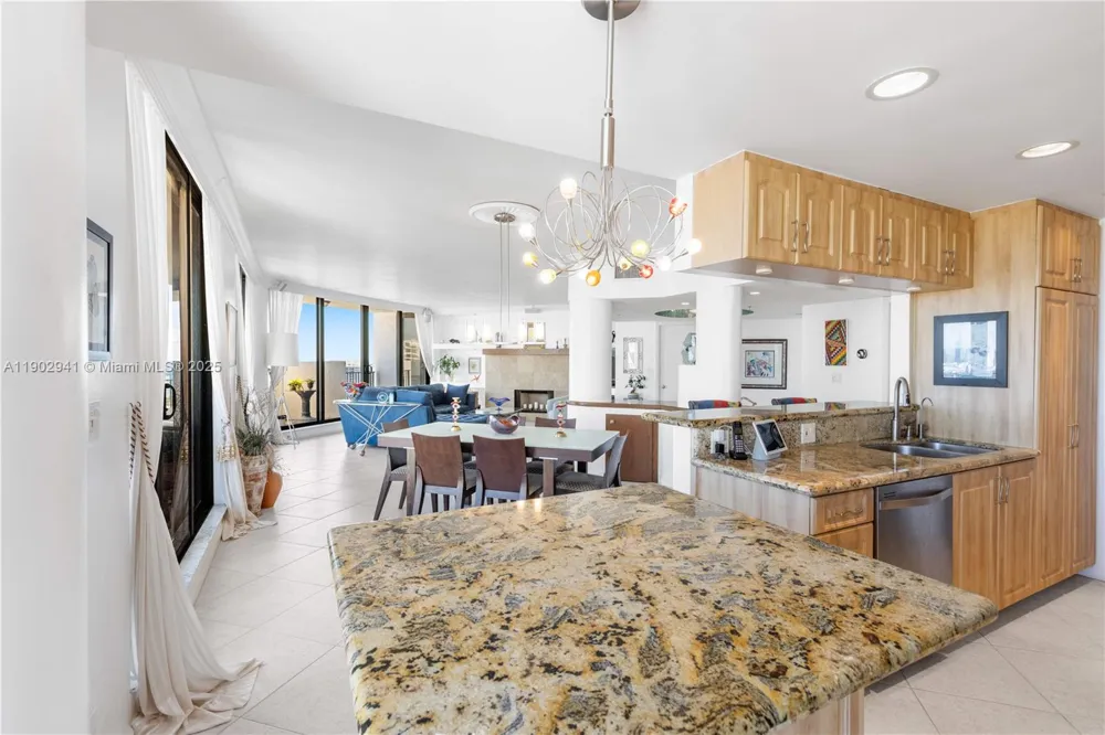 300 Three Islands Blvd #PH2A Hallandale Beach, FL 33009