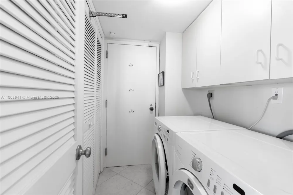300 Three Islands Blvd #PH2A Hallandale Beach, FL 33009