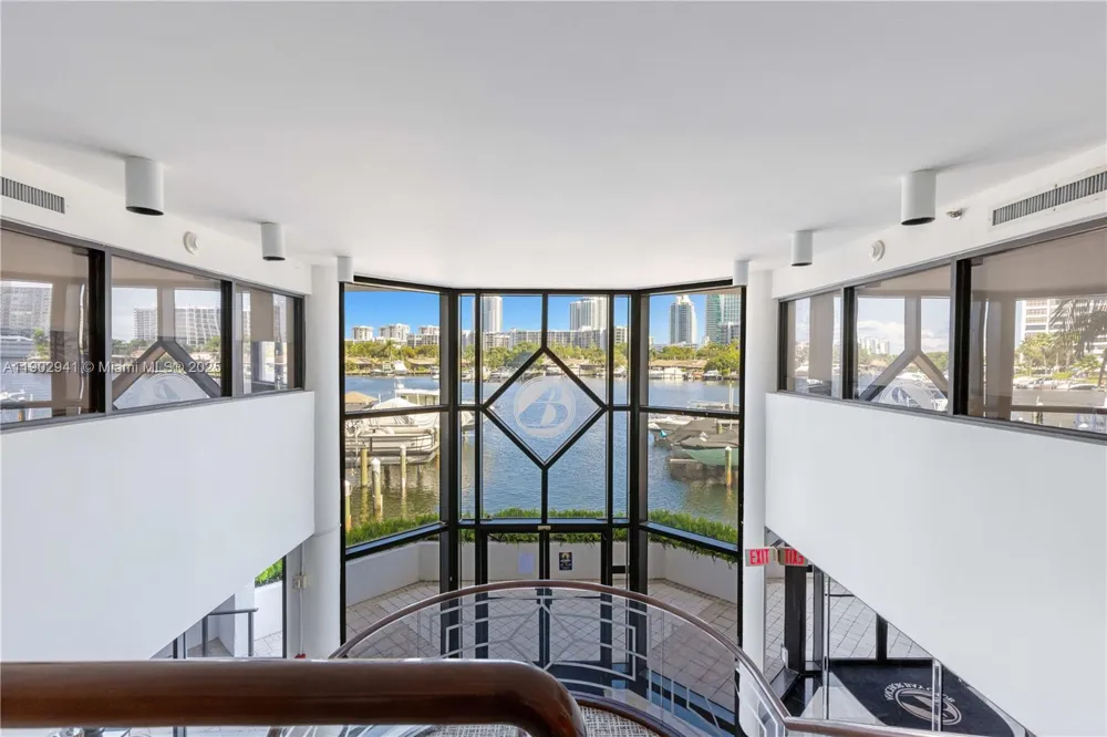 300 Three Islands Blvd #PH2A Hallandale Beach, FL 33009