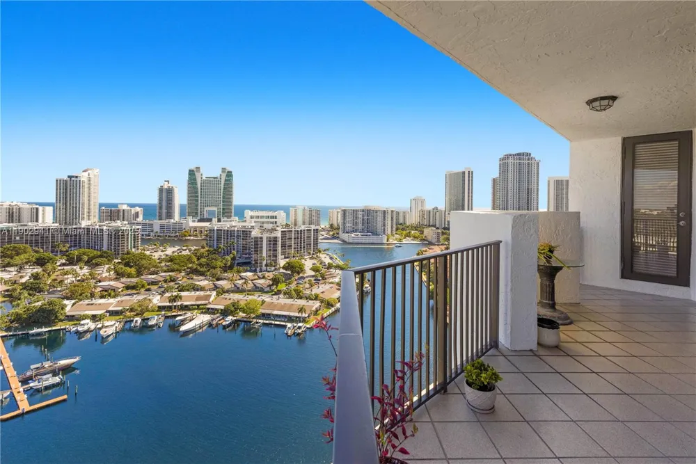 300 Three Islands Blvd #PH2A Hallandale Beach, FL 33009