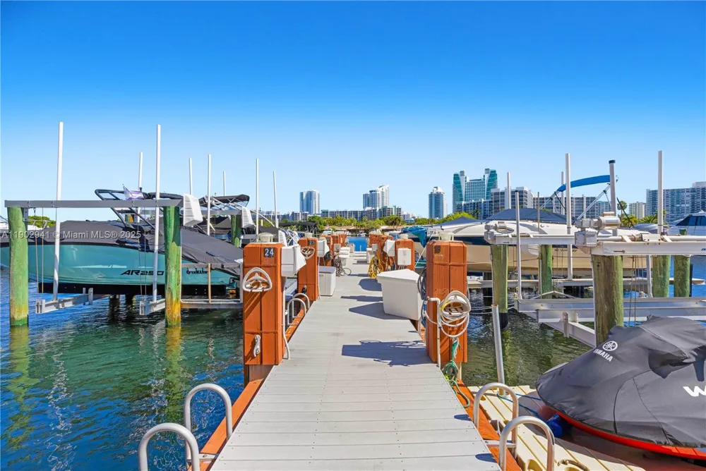 300 Three Islands Blvd #PH2A Hallandale Beach, FL 33009