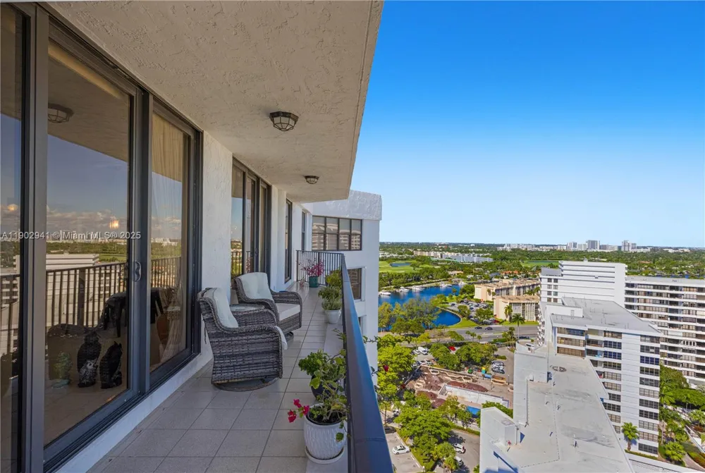 300 Three Islands Blvd #PH2A Hallandale Beach, FL 33009