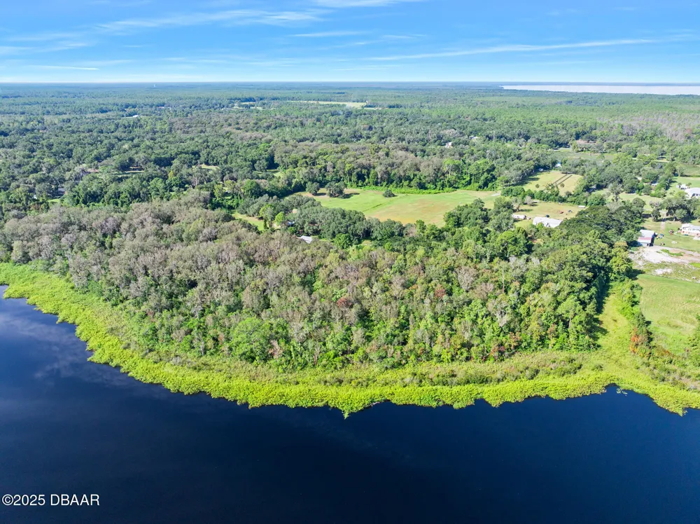 Roberts Road Pierson, FL 32180