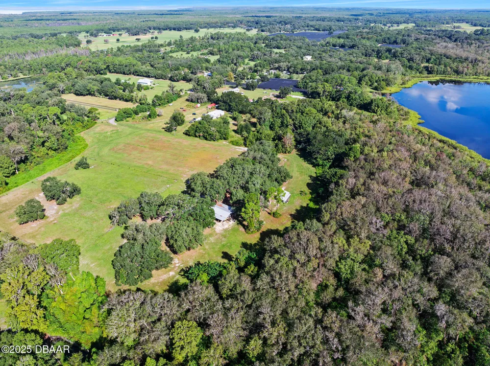 Roberts Road Pierson, FL 32180